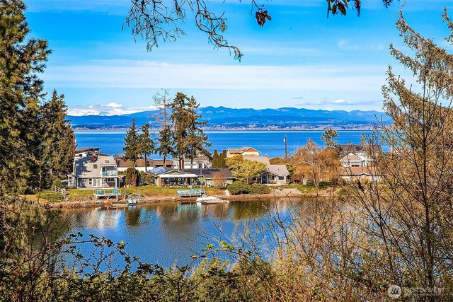 1363 Country Club Drive, Camano Island, WA 98282
