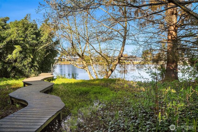 1363 Country Club Drive, Camano Island, WA 98282