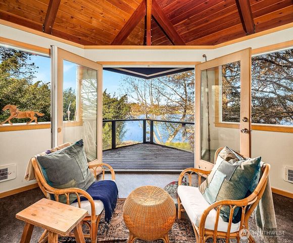 1363 Country Club Drive, Camano Island, WA 98282