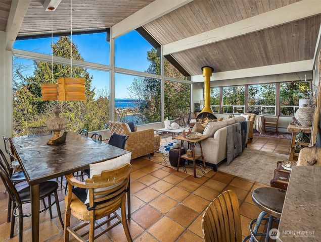 1363 Country Club Drive, Camano Island, WA 98282