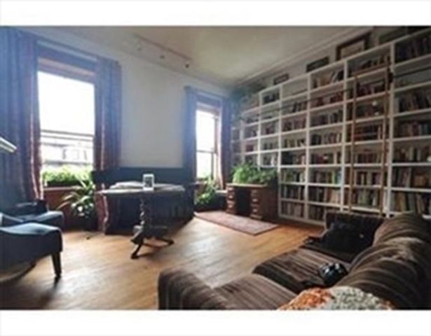 228 Beacon St 4A, Boston, MA 02116