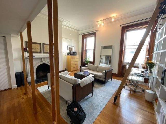 228 Beacon St 4A, Boston, MA 02116
