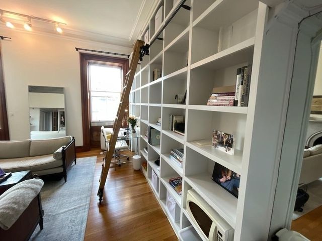 228 Beacon St 4A, Boston, MA 02116