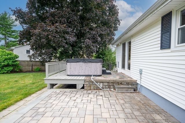 36 Roman Dr, Shrewsbury, MA 01545