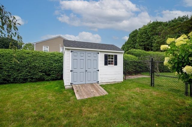 36 Roman Dr, Shrewsbury, MA 01545
