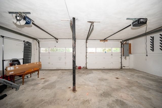 36 Roman Dr, Shrewsbury, MA 01545