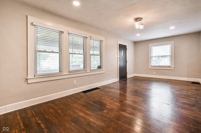957 E Yoke Street, Indianapolis, IN 46203