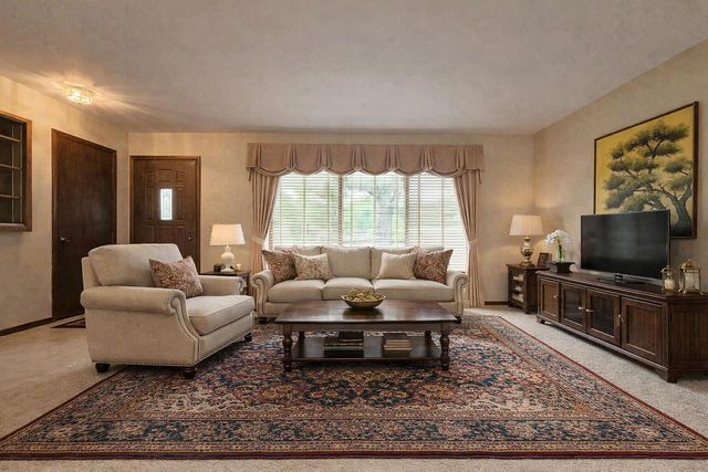 W225N8303 Longview DRIVE, Lisbon, WI 53089