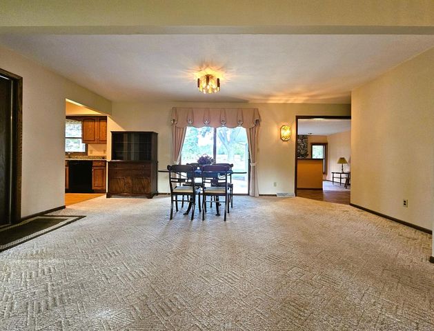 W225N8303 Longview DRIVE, Lisbon, WI 53089