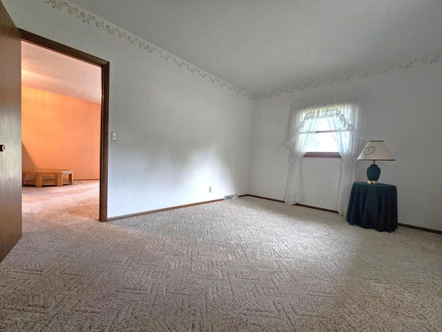 W225N8303 Longview DRIVE, Lisbon, WI 53089