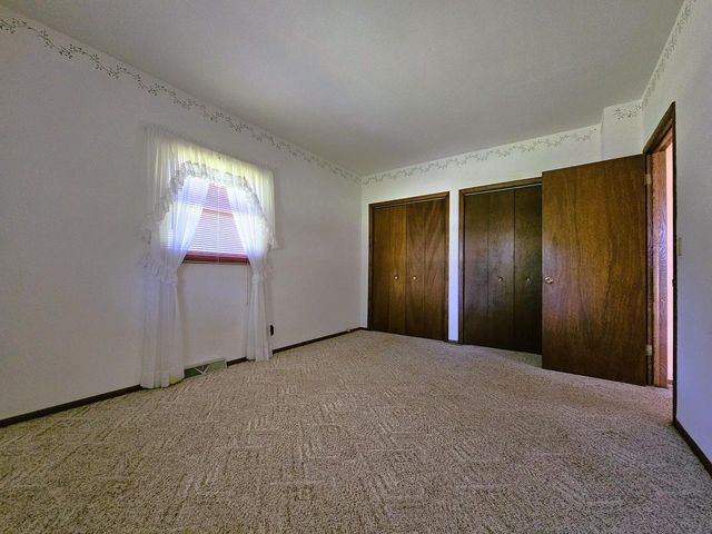 W225N8303 Longview DRIVE, Lisbon, WI 53089