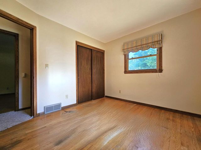 W225N8303 Longview DRIVE, Lisbon, WI 53089