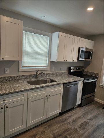 83 John Street, Westerly, RI 02891