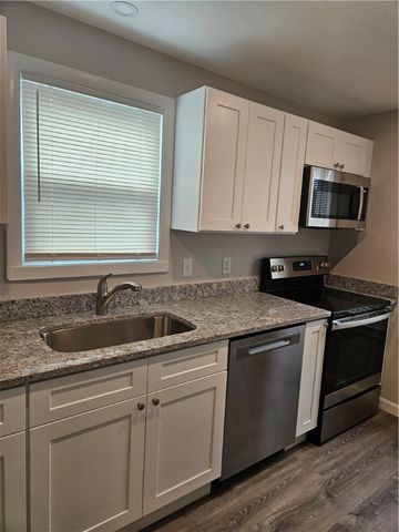 83 John Street, Westerly, RI 02891