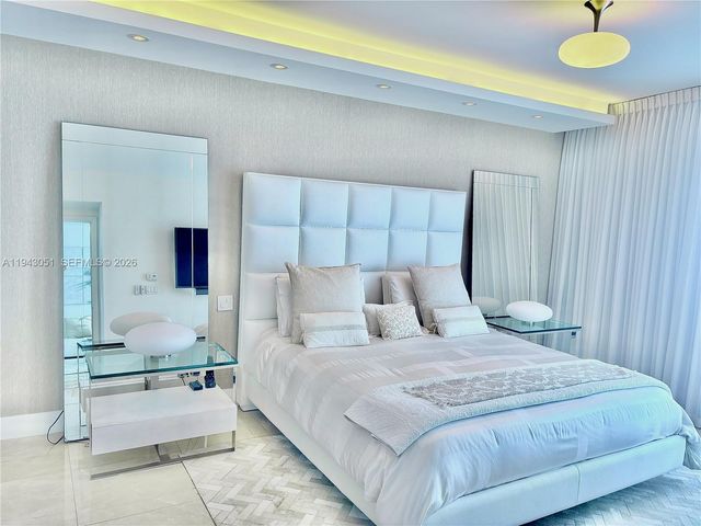 17001 Collins Ave 1407, Sunny Isles Beach, FL 33160