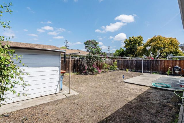 2347 Bennington Lane, Hayward, CA 94545