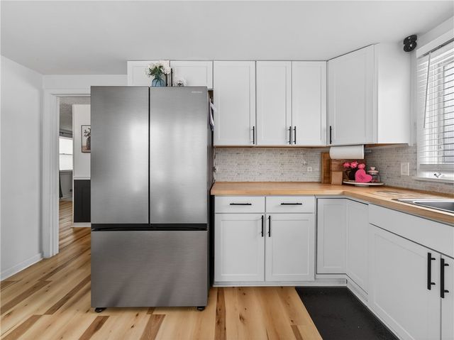 22 Ridgewood Road, Greece, NY 14626