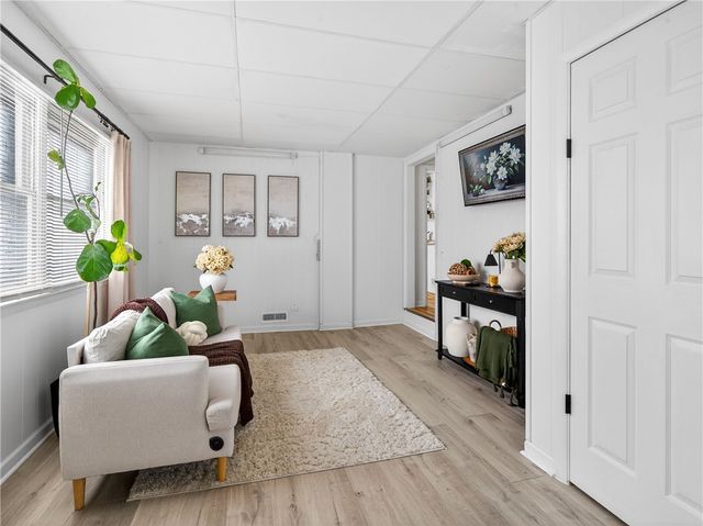 22 Ridgewood Road, Greece, NY 14626