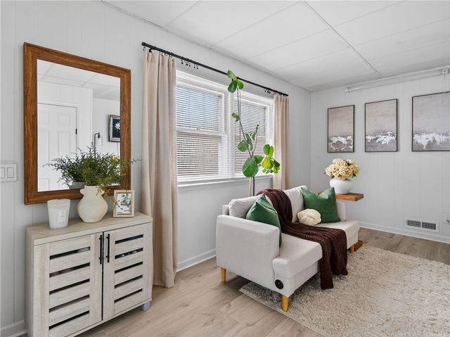 22 Ridgewood Road, Greece, NY 14626