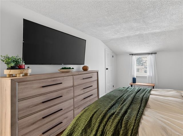 22 Ridgewood Road, Greece, NY 14626