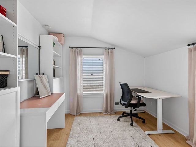 22 Ridgewood Road, Greece, NY 14626