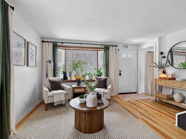 22 Ridgewood Road, Greece, NY 14626