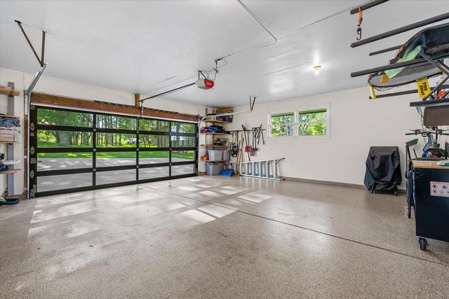 13464 N Lakewood DRIVE, Mequon, WI 53097