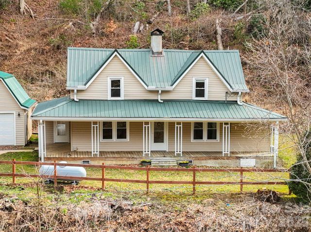 16180 US Hwy 19W Highway, Green Mountain, NC 28740