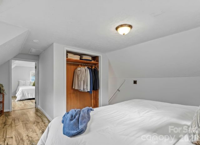 16180 US Hwy 19W Highway, Green Mountain, NC 28740