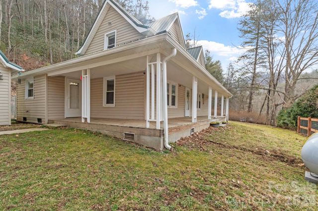 16180 US Hwy 19W Highway, Green Mountain, NC 28740