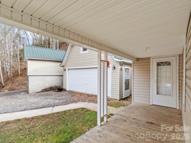 16180 US Hwy 19W Highway, Green Mountain, NC 28740