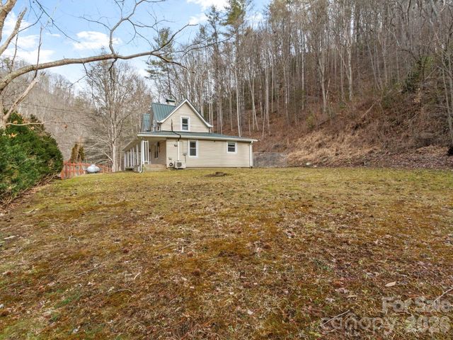 16180 US Hwy 19W Highway, Green Mountain, NC 28740