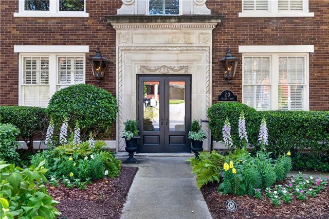 20 Collier Road NW 15, Atlanta, GA 30309
