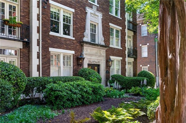 20 Collier Road NW 15, Atlanta, GA 30309