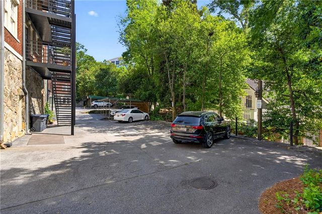 20 Collier Road NW 15, Atlanta, GA 30309