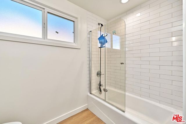 6443 Columbus Avenue, Van Nuys (los Angeles), CA 91411