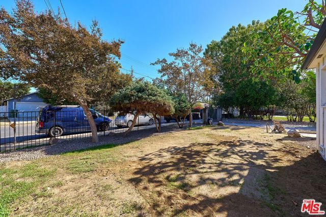 6443 Columbus Avenue, Van Nuys (los Angeles), CA 91411