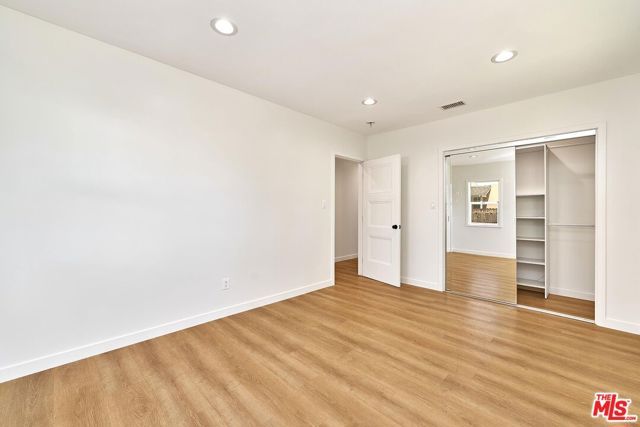 6443 Columbus Avenue, Van Nuys (los Angeles), CA 91411