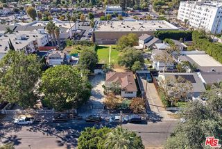 6443 Columbus Avenue, Van Nuys (los Angeles), CA 91411