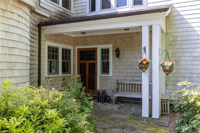 137 Cove Point East, Charlestown, RI 02813