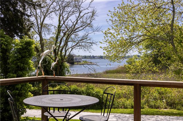 137 Cove Point East, Charlestown, RI 02813
