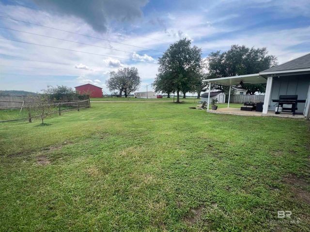 262 Lakefront Circle, Summerdale, AL 36580