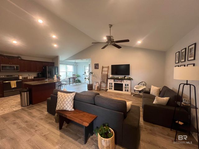 262 Lakefront Circle, Summerdale, AL 36580