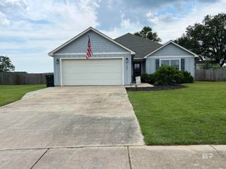 262 Lakefront Circle, Summerdale, AL 36580
