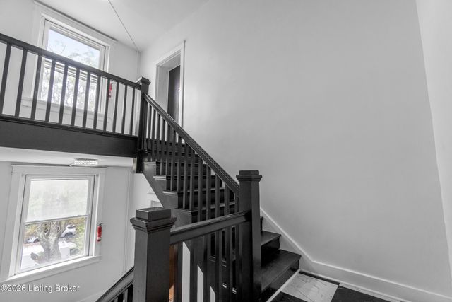 409 W Gaulbert Ave 301, Louisville, KY 40208