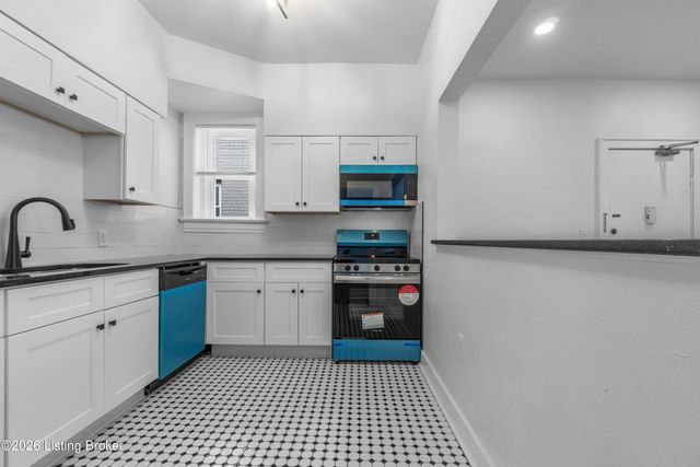 409 W Gaulbert Ave 301, Louisville, KY 40208