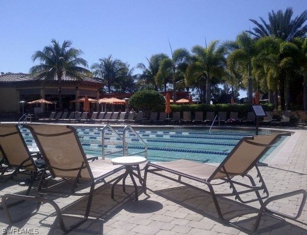 8411 Mallow LN, Naples, FL 34113