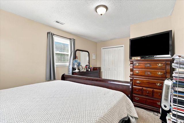 1051 Ezell Road, Chesnee, SC 29323