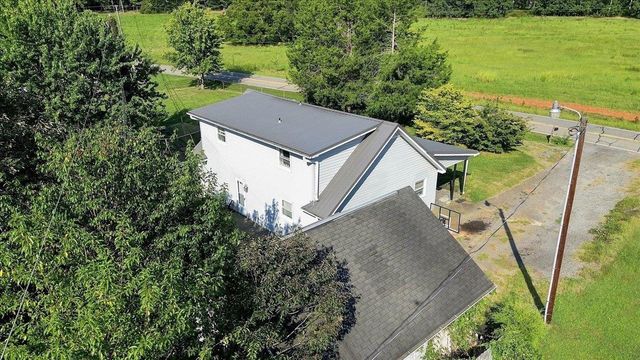 1051 Ezell Road, Chesnee, SC 29323