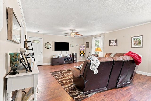1051 Ezell Road, Chesnee, SC 29323
